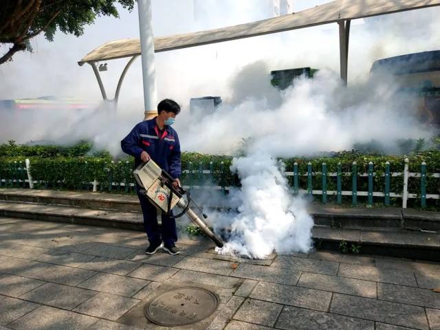 专业队伍架势十足!我市组织开展地毯式除&ldquo;四害&rdquo;消杀工作